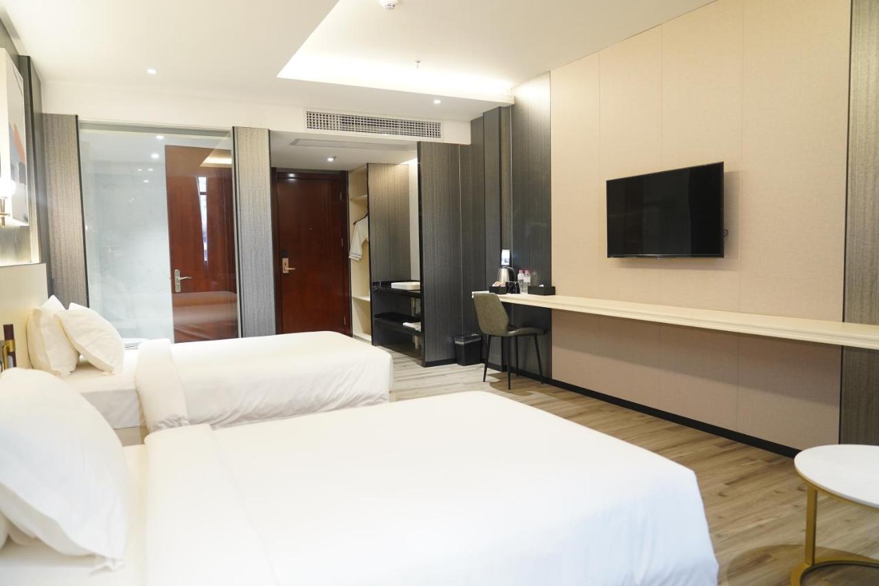 Joy Hotel Phnom Penh Eksteriør billede
