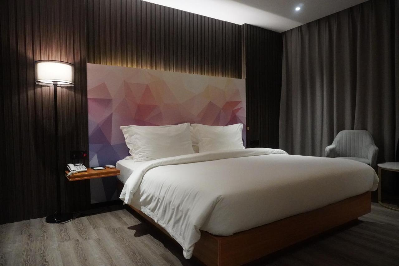 Joy Hotel Phnom Penh Eksteriør billede