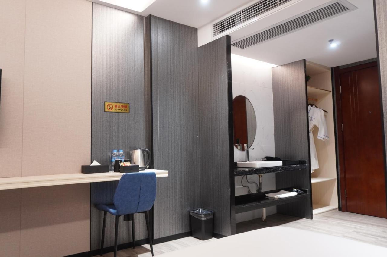 Joy Hotel Phnom Penh Eksteriør billede
