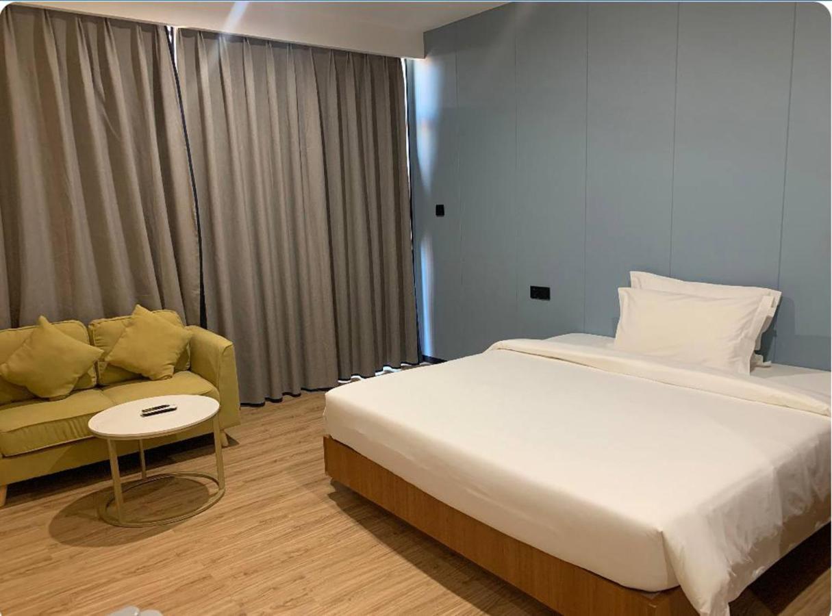 Joy Hotel Phnom Penh Eksteriør billede